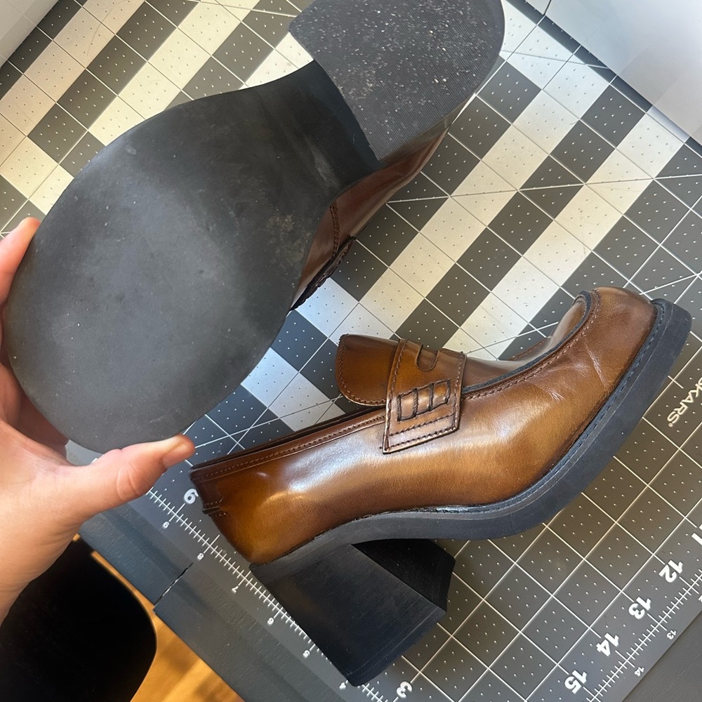 Leather Steve Madden Tan Block Heel Loafers size 6.5 - Picture 5 of 7
